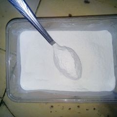 Homemade icing sugar A picture of Homemade icing sugar.