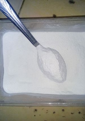A picture of Homemade icing sugar.