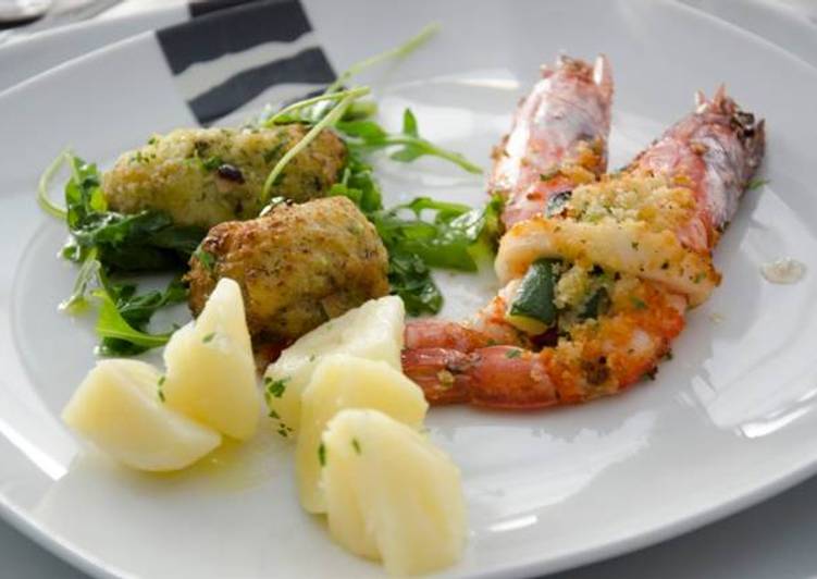 Ricetta Involtini Di Pesce Spada Al Forno Fasci Di Gamberoni Zucchina E Calalamari Al Forno Di Salvobu Cookpad