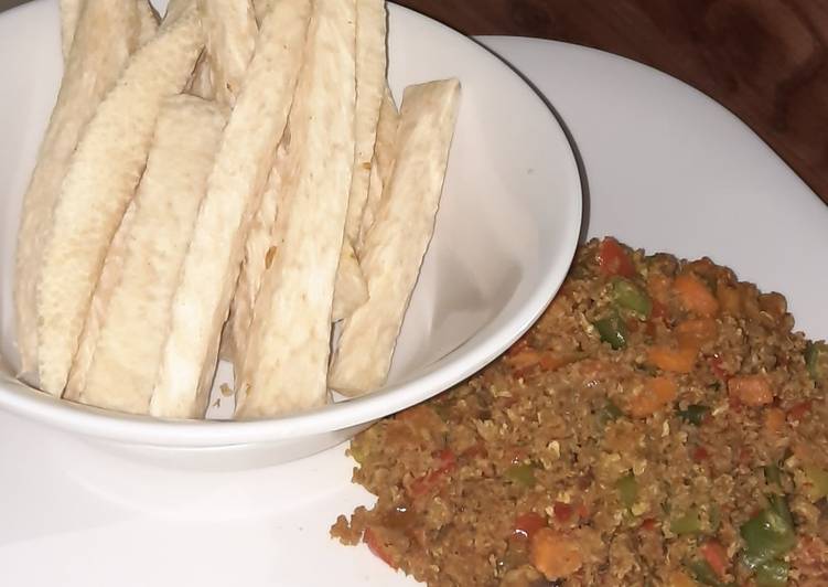 Fried yam with minced meat source