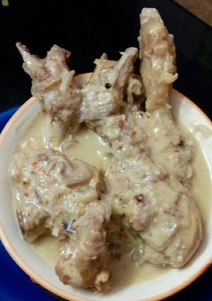 A picture of White chicken.