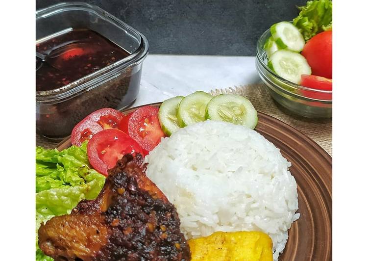 Ayam bumbu ireng