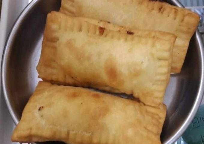 Veg pizza macpuff