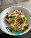 Pasta con pollo y verduras