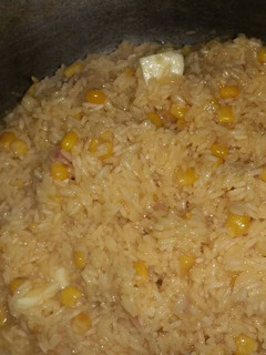 Una foto de Arroz de maíz con queso