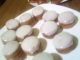 Alfajor de limón y naranja rellenó better crem y dulce le Miriam