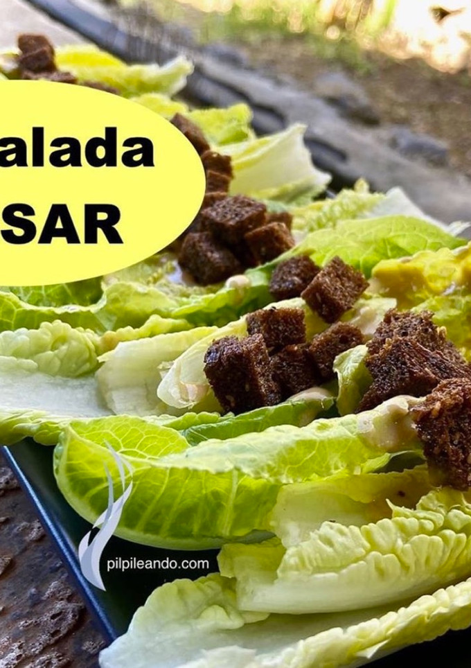 Una foto de ENSALADA CÉSAR;  La Auténtica ✅