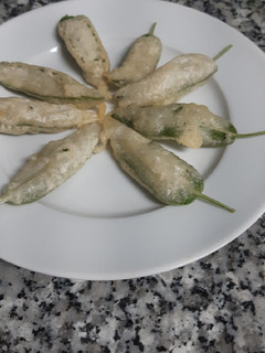 Una foto de Hojas de salvia rebozadas 🌱