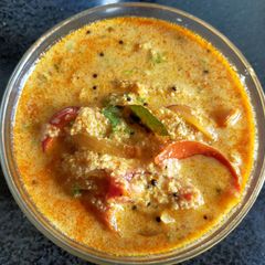 A picture of Thakkali Curry.