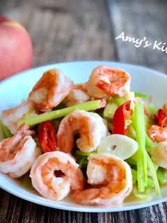 芹菜炒蝦仁 / 簡單年菜 / 家常菜 的食譜成品照片