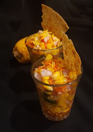 કોર્ન ભેળ (Corn Bhel Recipe In Gujarati) રેસીપી મુખ્ય ફોટો