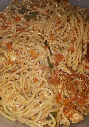 Una foto de Espaguetis chinos🍲