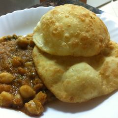 A picture of Batoora.