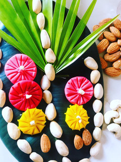 मलाई पेड़ा राखी डिज़ाइन (Malai Peda rakhi design recipe in hindi) रेसिपी मुख्य फोटो