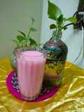 দুধ ও রুহ আফজার সরবত