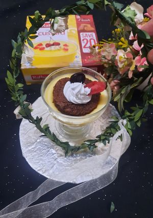 A picture of Fruit cocktail dessert.