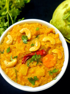 A picture of Turnip sambar rice.