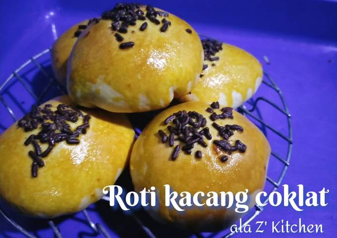 Bagaimana Membuat Roti kacang coklat, Enak Banget