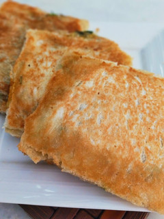 A picture of Stuffed potato bread 🍞 paratha !.