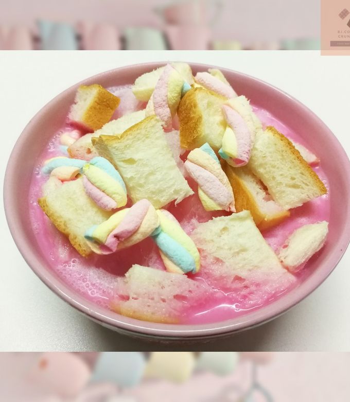 รูปของ 🍞🍧ปังเย็นนมชมพูหอมหวาน🍭