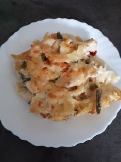 Sajtos-csirkés rakott tészta recept fotója