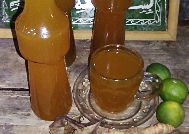 {Cara Memasak Jamu Kunyit Jeruk Nipis Daun Salam yang Renyah