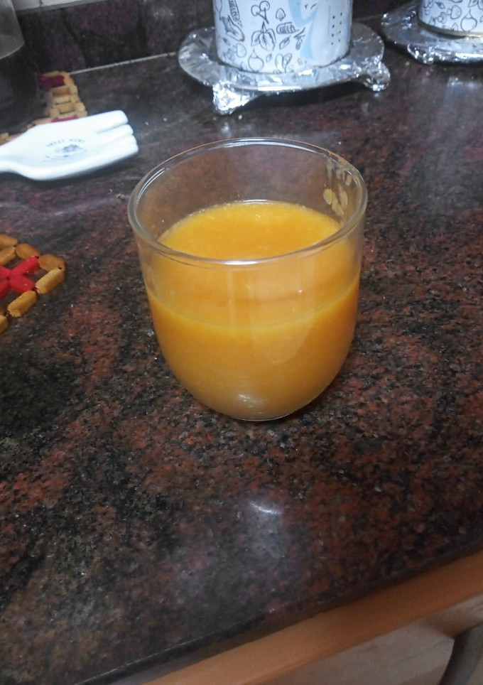 Una foto de Batido de papaya, nectarina y zumo de naranja