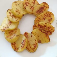 A picture of Crispy potatoes.
