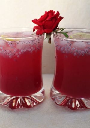 ग्रेप्स कूलर (Grapes cooler recipe in hindi) रेसिपी मुख्य फोटो