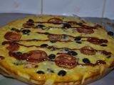 Pizza cu piept de pui
