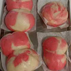 A picture of Mantou Merah Putih.