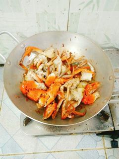 Hình của món Cua Cà Mau rang me.