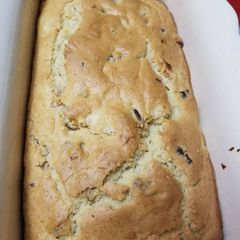 A picture of Apricot Pecan Bread.