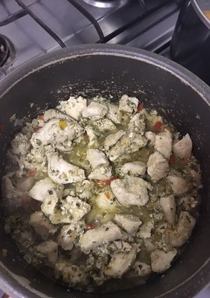 Una foto de Pollo a la cacerola