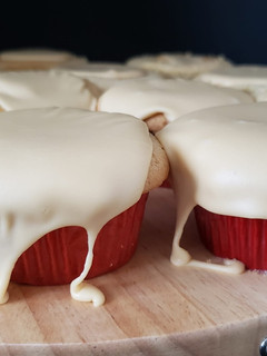 Una foto de Muffins Rellenos de Arequipe/Dulce de Leche