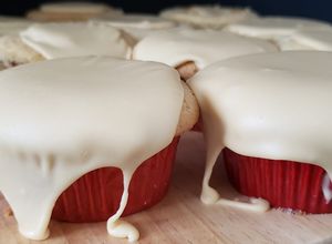 Una foto de Muffins Rellenos de Arequipe/Dulce de Leche