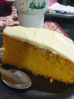 Una foto de Carrot cake en licuadora con frosting de queso