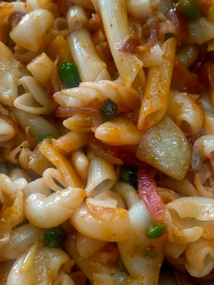 A picture of Macaroni.