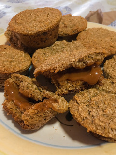 Una foto de Muffins de coco y dulce de leche
