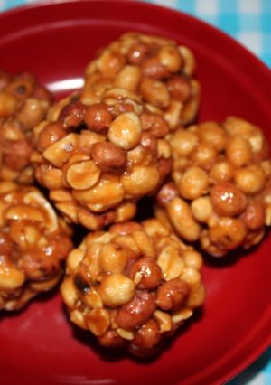 A picture of Healthy Peanut Jaggery Ladoo.
