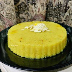 A picture of Saffron Sooji Halwa.