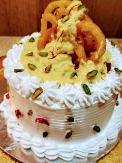 A picture of जलेबी रबड़ी केक(jalebi rabdi cake recipe in hindi).