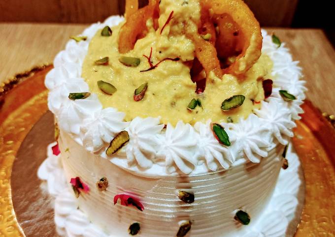 Recipe: Tasty जलेबी रबड़ी केक(jalebi rabdi cake recipe in hindi)