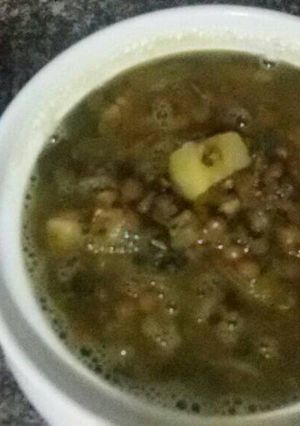 صورة لوصفة شوربة عدس بحامض