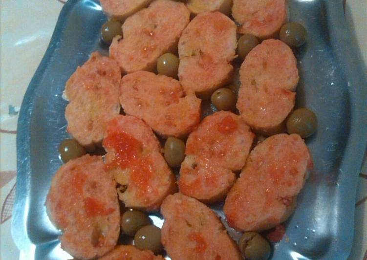 Pan tomate con aceitunas
