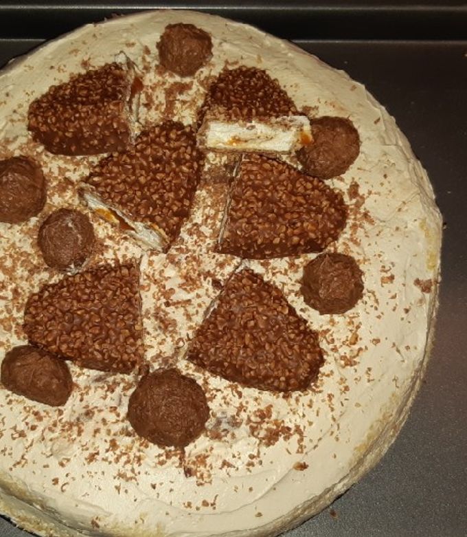 Kinder Maxi King torta recept fotója