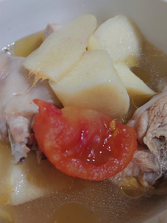 番茄茭筍雞肉湯 的食譜成品照片