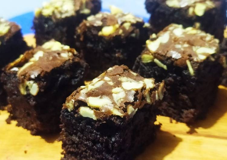 Shiny Crust Fugde Brownies