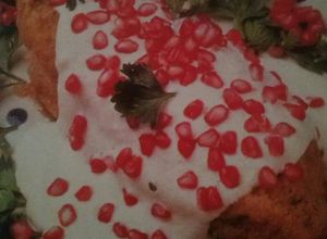 Una foto de Chiles en nogada