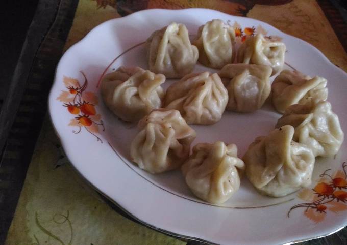 Chicken momos